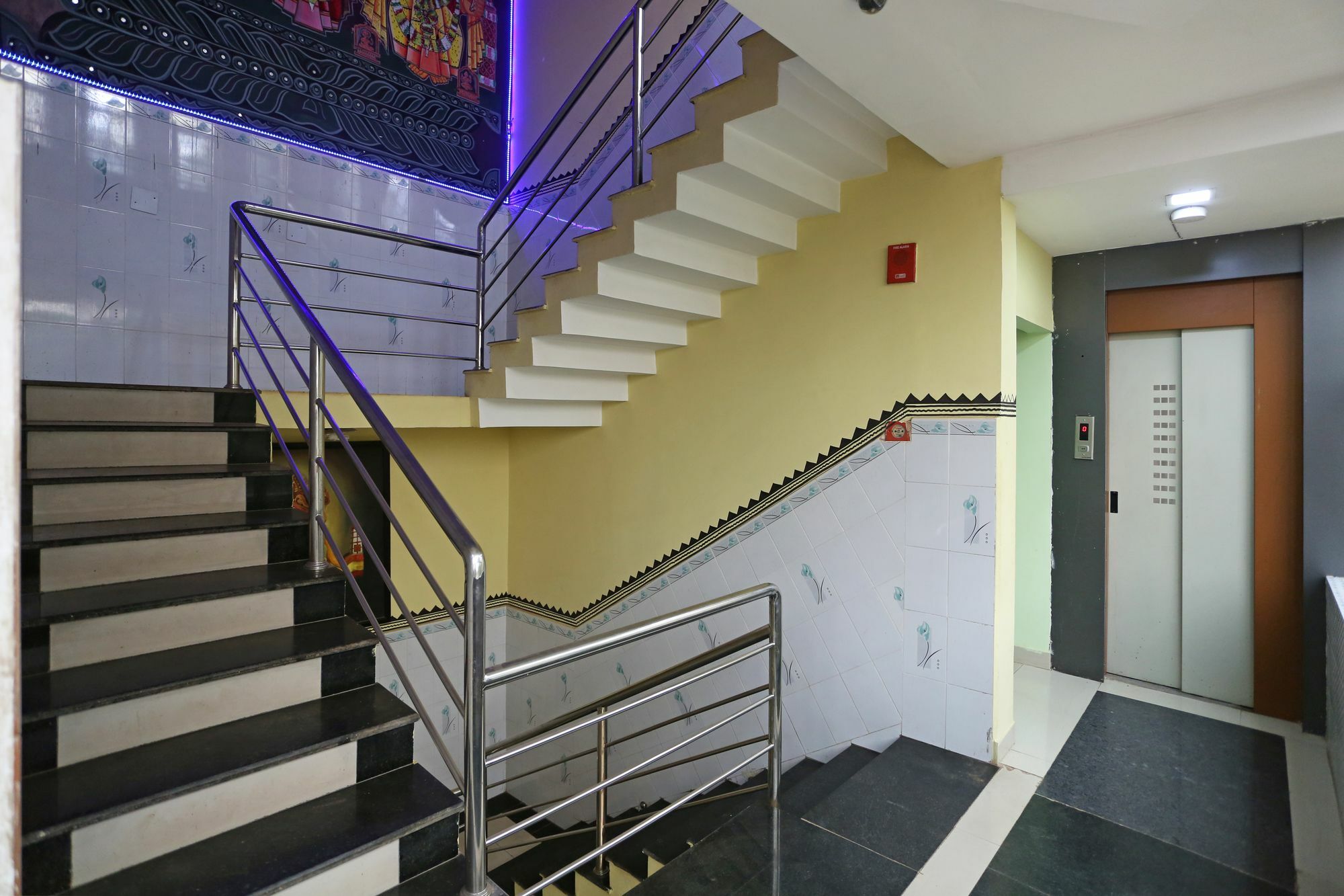 Oyo 4526 Jaydev Vihar Hotel Bhubaneswar Eksteriør billede